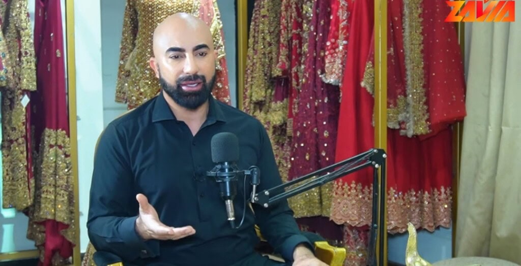 HSY اپنی ماں کی طاقت اور قربانی کو خراج تحسین پیش کرتا ہے