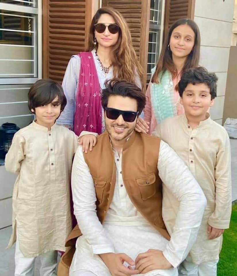 احسن خان نے اپنی بیوی کے لئے قربانی کے بارے میں کھل کر کھڑا کیا احسن خان نے اپنی بیوی کے لئے قربانی کے بارے میں کھل کر کھڑا کیا