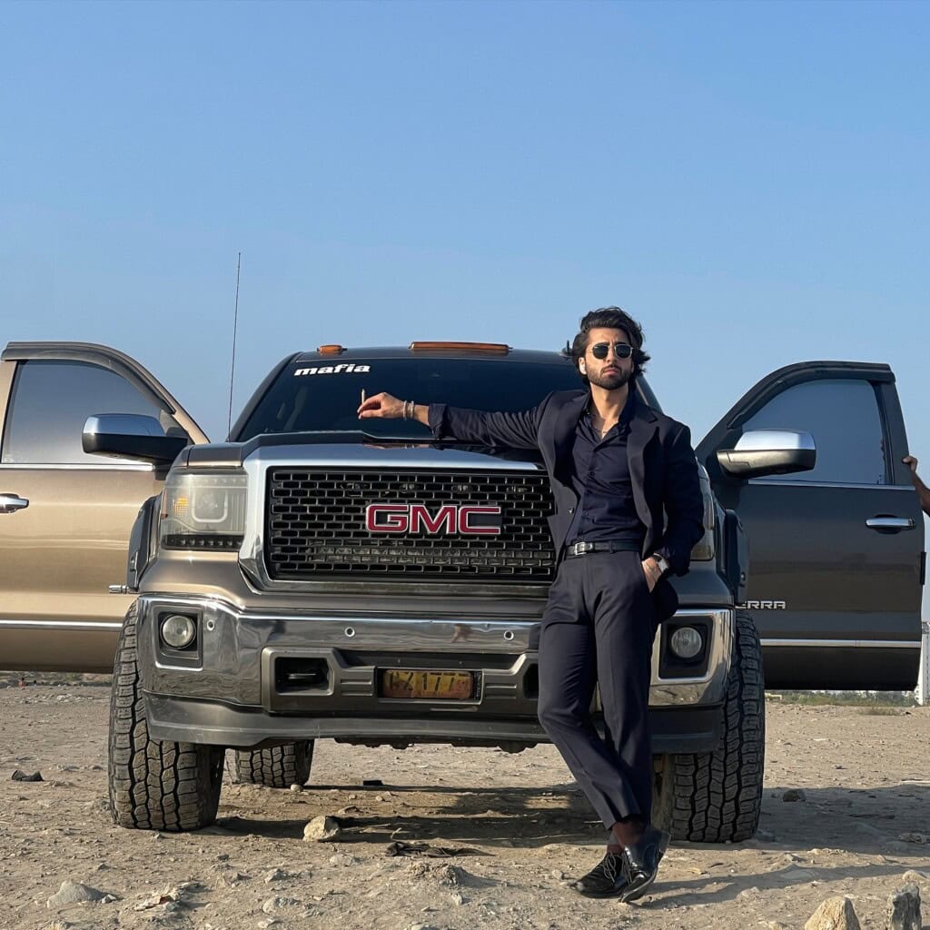 پاکستانی ڈراموں 2025 کے 13 سب سے زیادہ وائرل کردار پاکستانی ڈراموں 2025 کے سب سے زیادہ وائرل کردار