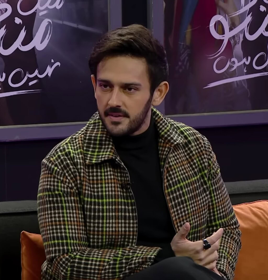 مین مانٹو ناہی ہون کا منظر جہاں ایزان سمیع خان تقریبا بیہوش ہوگئے