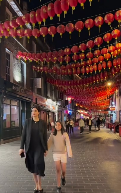 فیزا علی نے بیٹی کے اوفٹ کے لئے آگ لگائی