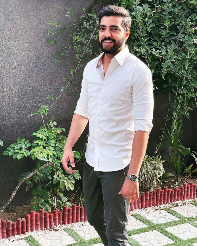 فرقان قریشی ریڈ کارپٹ میں توہین آمیز سلوک کو یاد کرتے ہیں