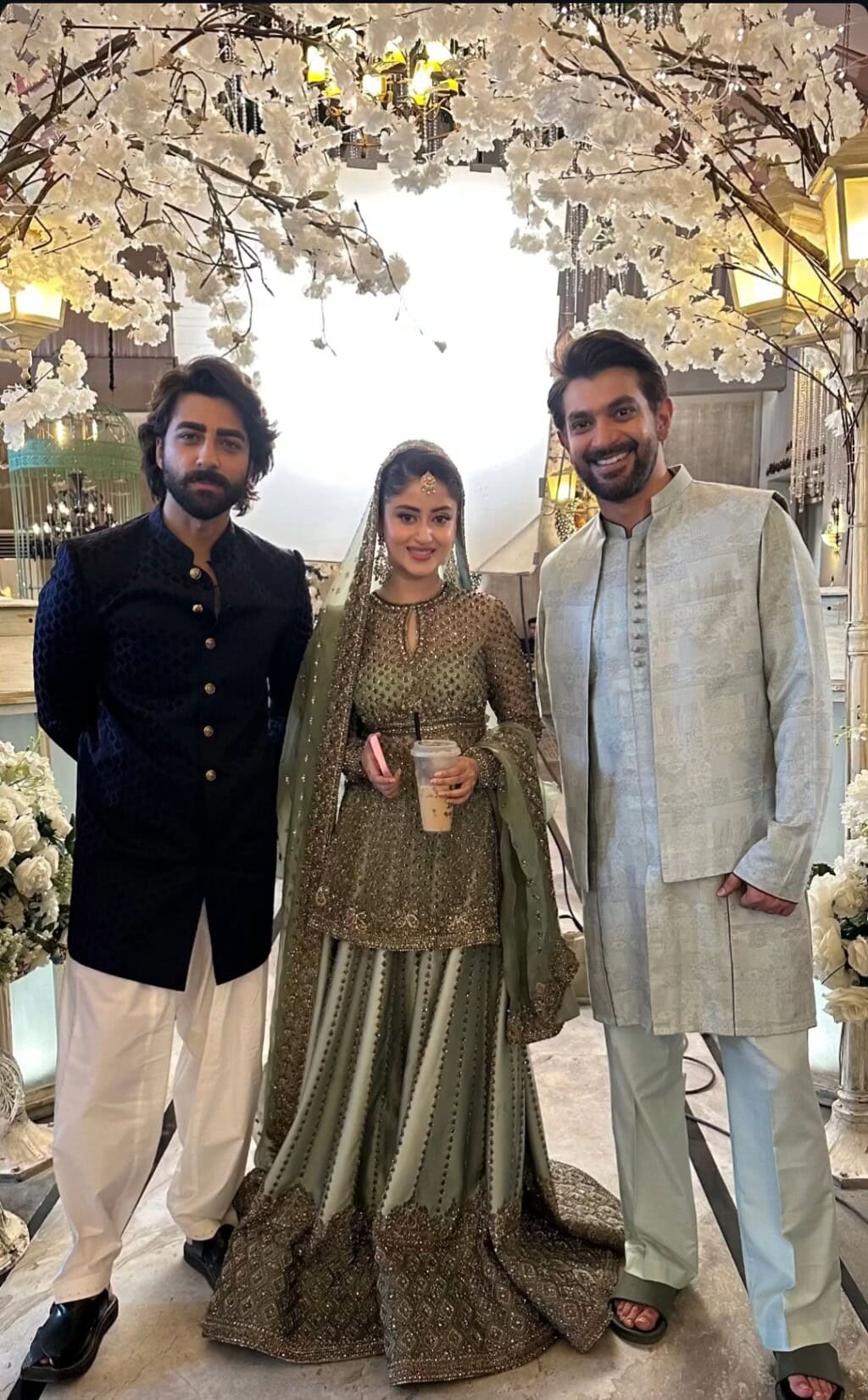 ڈورب خلیل نے مین مانٹو ناہی ہون کو الوداع کیا ڈورب خلیل نے مین مانٹو ناہی ہون کو الوداع کیا