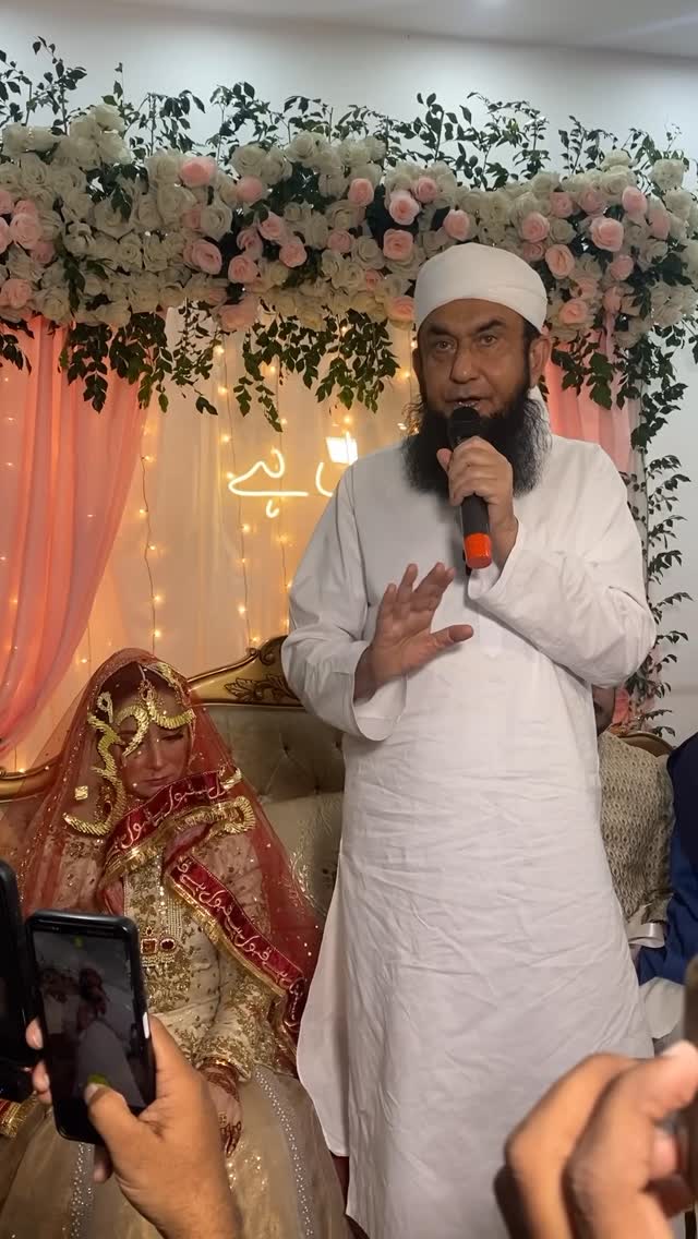 مولانا طارق جمیل کے بیٹے نے ڈاکٹر نبیہا علی خان پر تنقید کی