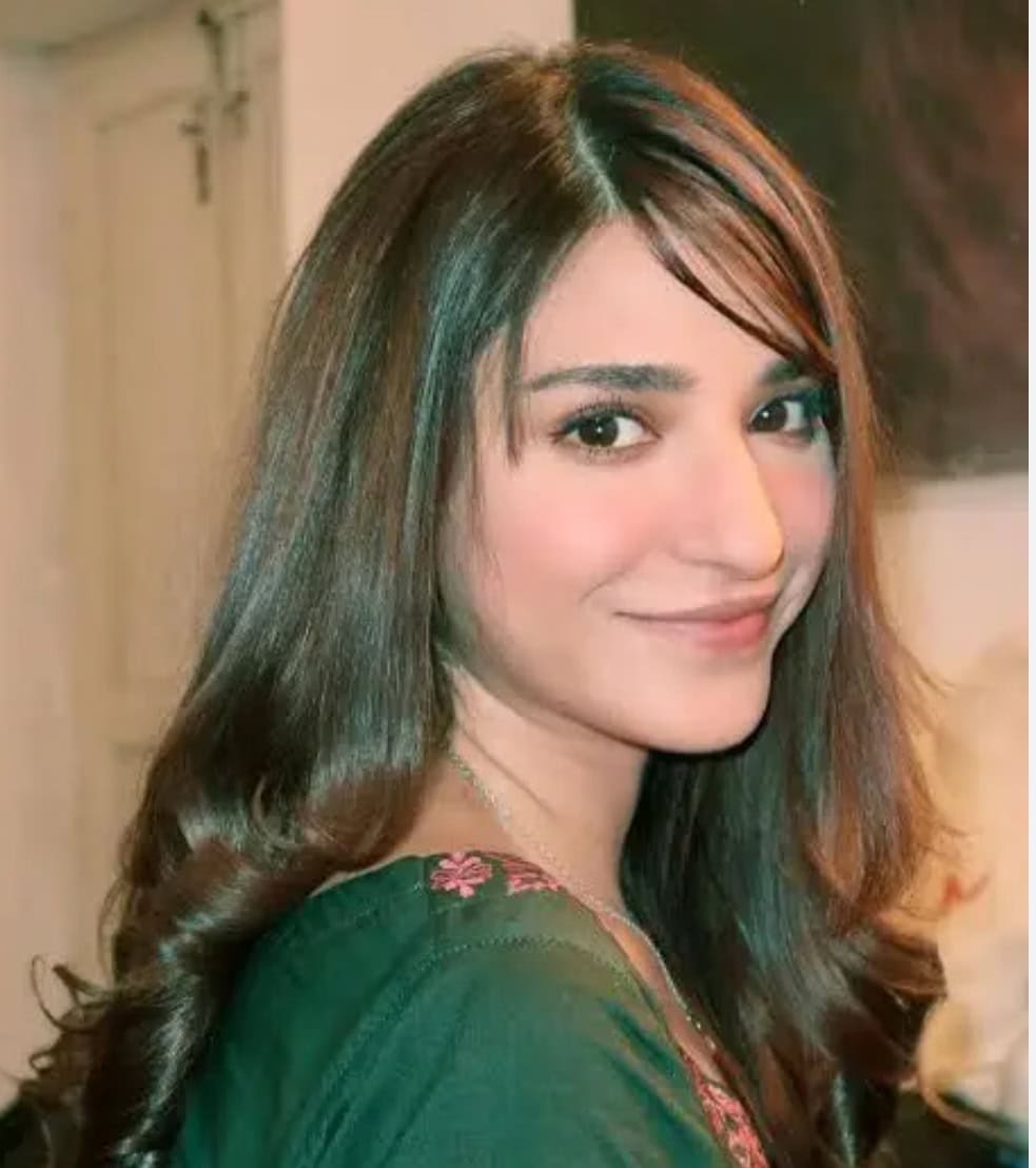 رامشا خان کاسمیٹک سرجریوں نے ڈرمیٹولوجسٹ کے ذریعہ وضاحت کی رامشا خان کاسمیٹک سرجریوں نے ڈرمیٹولوجسٹ کے ذریعہ وضاحت کی