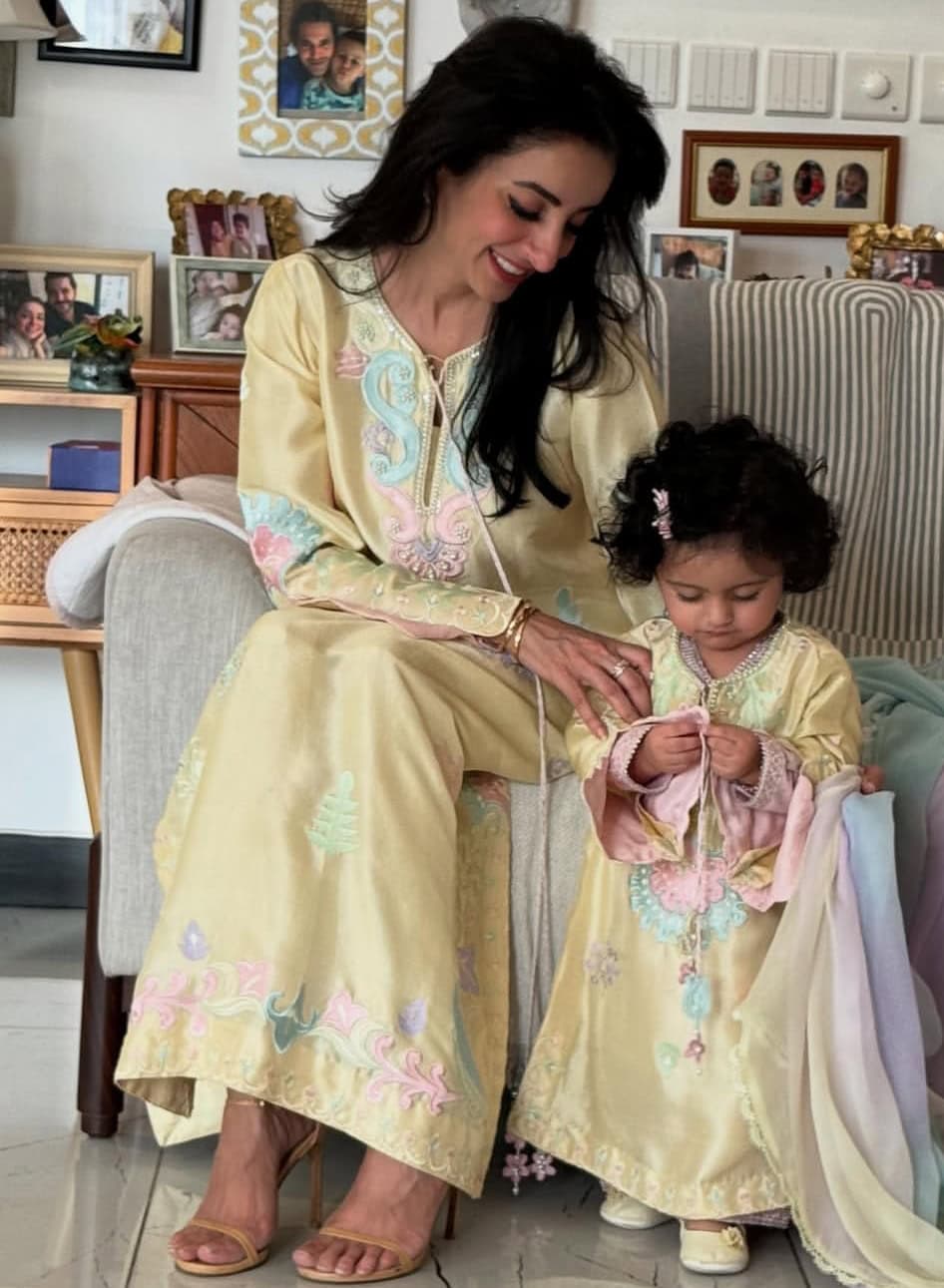 سروت گیلانی نے خواتین کو نفلی افسردگی کے بارے میں متنبہ کیا ہے