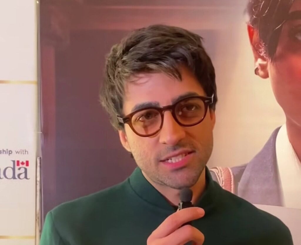 سیہار خان کی اے آئی کے آور پیکیزہ لانچ شو کی جھلکیاں سیہار خان کی اے آئی کے آور پیکیزہ لانچ شو کی جھلکیاں