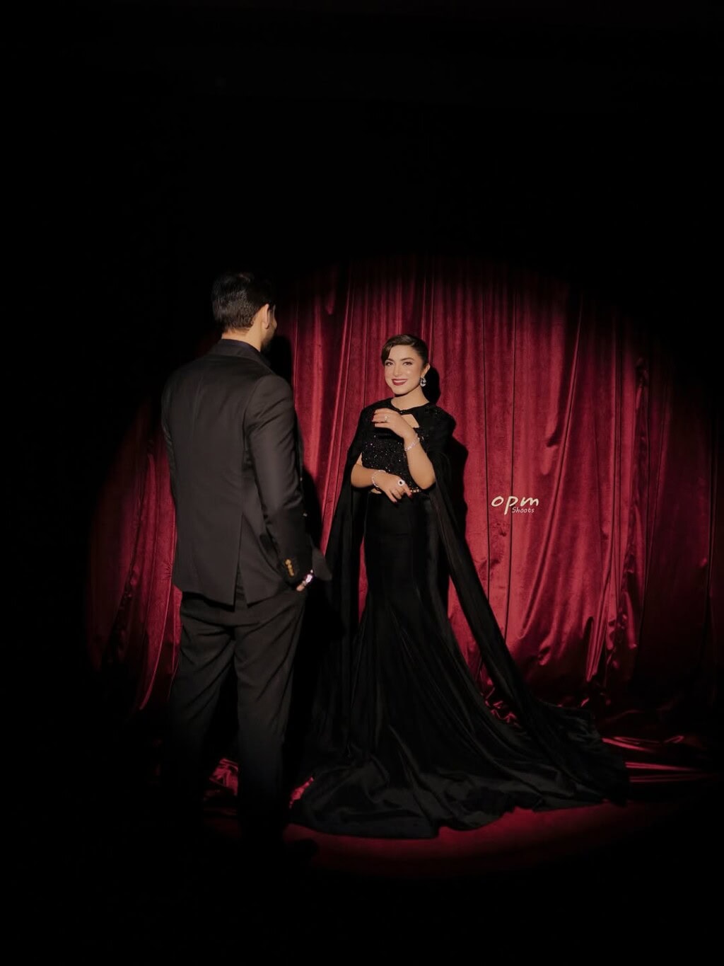 سنو سے ساہی شہرت کے میزبان حنا نیازی منگنی ہو گئیں