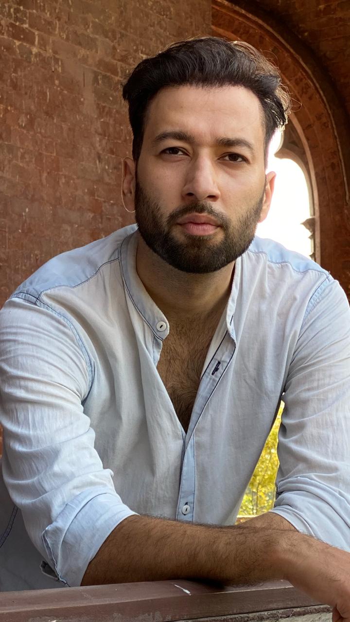 AIK AUR Pakezah کاسٹ ، شیڈول اور اوقات AIK AUR Pakezah کاسٹ ، شیڈول اور اوقات