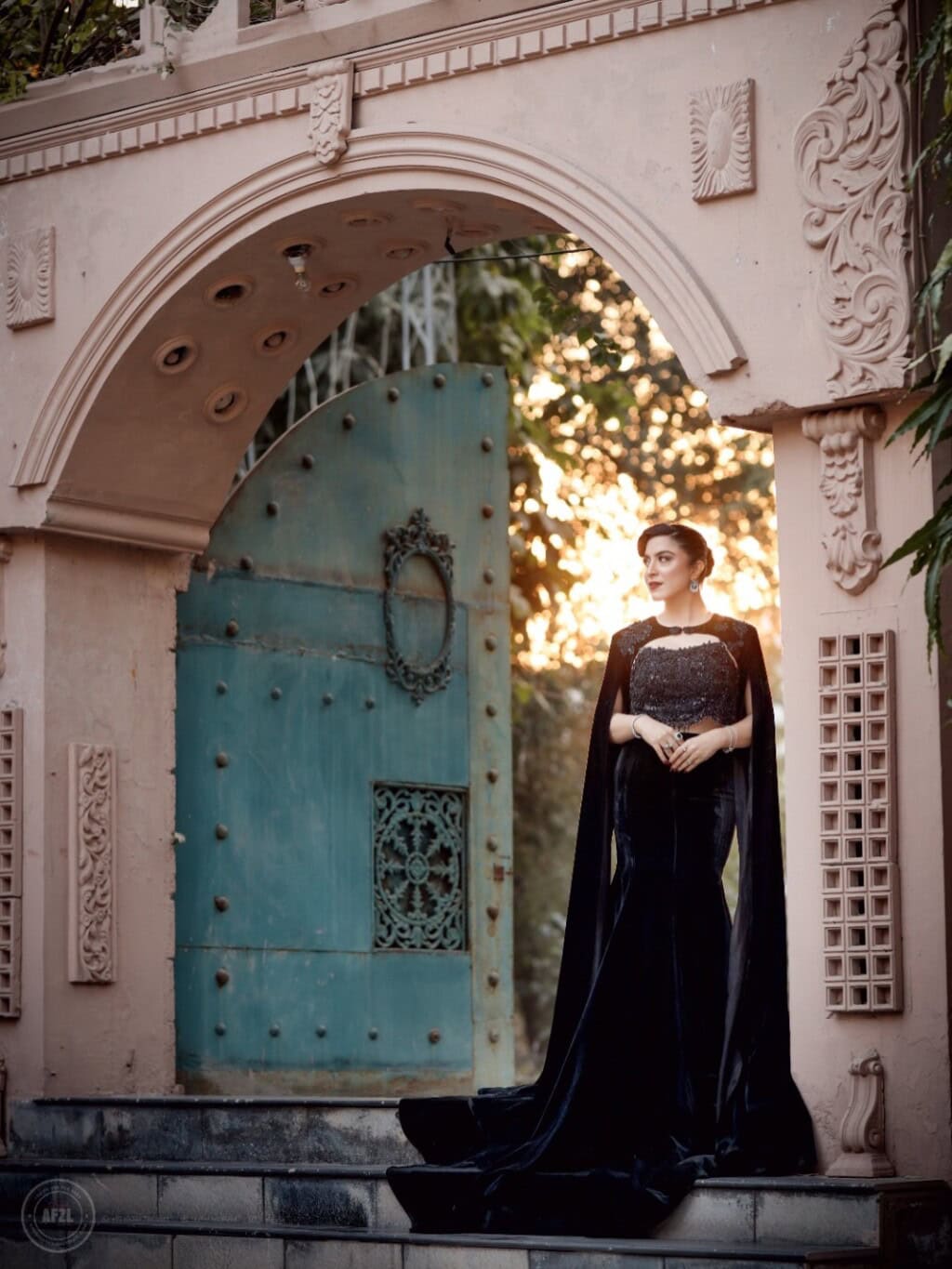 سنو سے ساہی شہرت کے میزبان حنا نیازی منگنی ہو گئیں