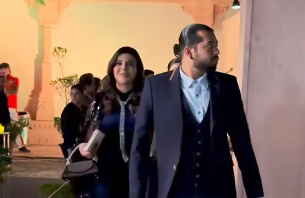 ایل ایس اے میں نڈا یاسیر کی ظاہری شکل بیٹے کے ساتھ ملتی ہے