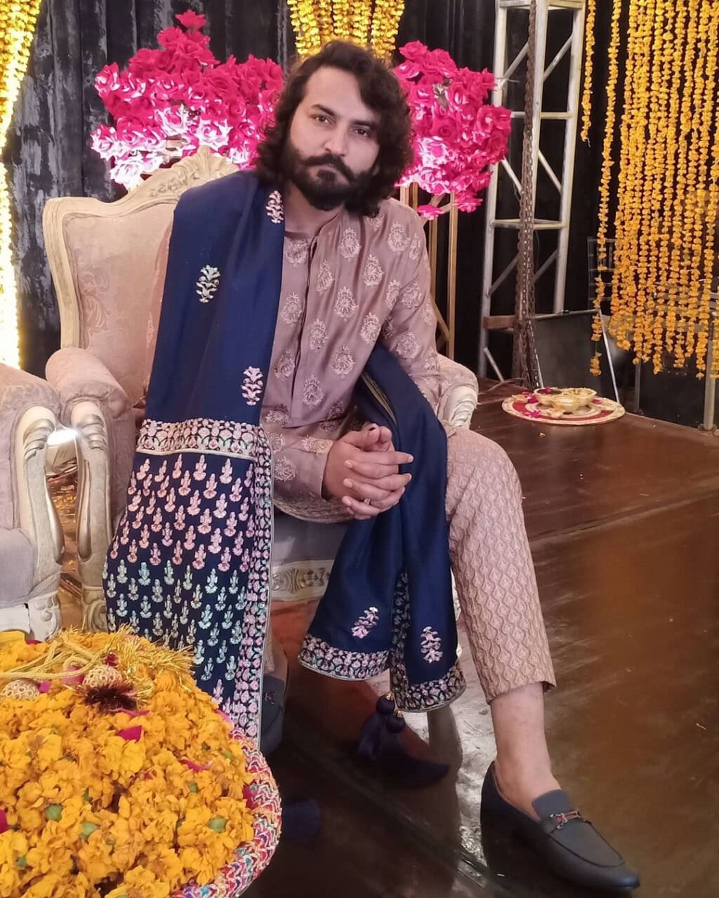 فیروز خان اور ٹچ بٹن کاسٹ کے ساتھ قاسم علی مورڈ کی شکایات فیروز خان اور ٹچ بٹن کاسٹ کے ساتھ قاسم علی مورڈ کی شکایات