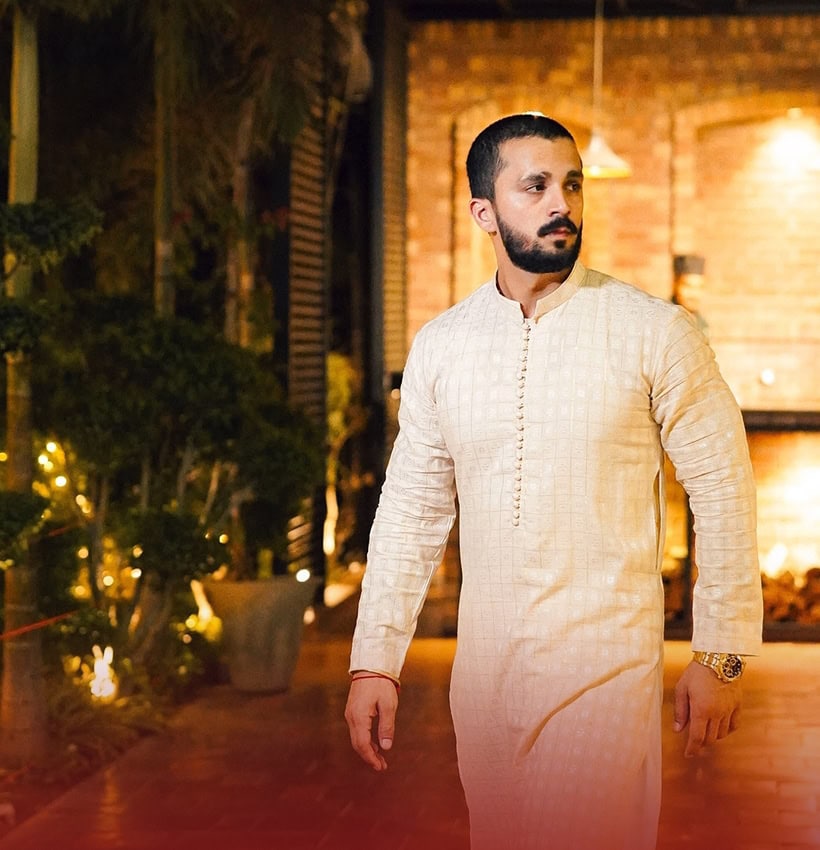 رجب بٹ کو برطانیہ سے جلاوطن کردیا گیا ، وہ پاکستان واپس آئے رجب بٹ کو برطانیہ سے جلاوطن کردیا گیا ، وہ پاکستان واپس آئے