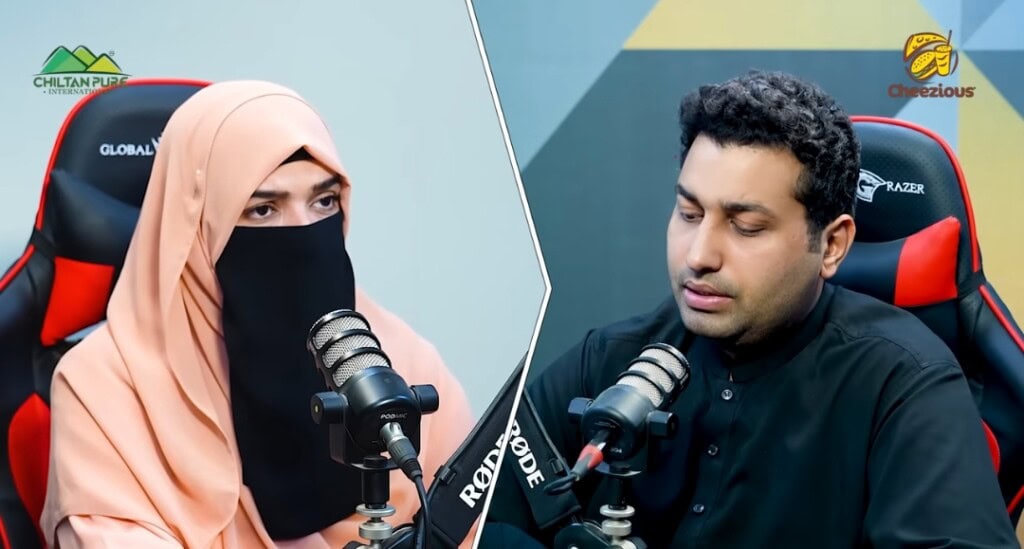 سارہ چودھری نے اپنی والدہ کو دی گئی غیر مہذبانہ پیش کش کے بارے میں بمباری کو گرادیا سارہ چودھری نے اپنی والدہ کو دی گئی غیر مہذبانہ پیش کش کے بارے میں بمباری کو گرادیا