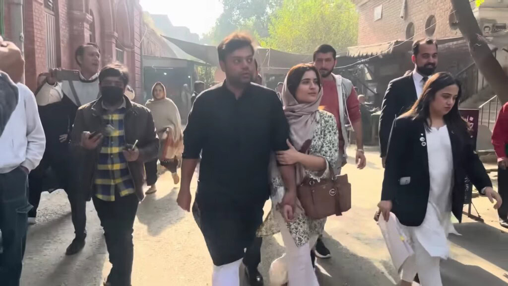 مشکل وقتوں کے درمیان کنبہ اور بیوی کی حمایت پر ڈکی بھائی مشکل وقتوں کے درمیان کنبہ اور بیوی کی حمایت پر ڈکی بھائی