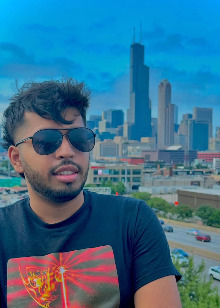 ایل ایس اے میں نڈا یاسیر کی ظاہری شکل بیٹے کے ساتھ ملتی ہے