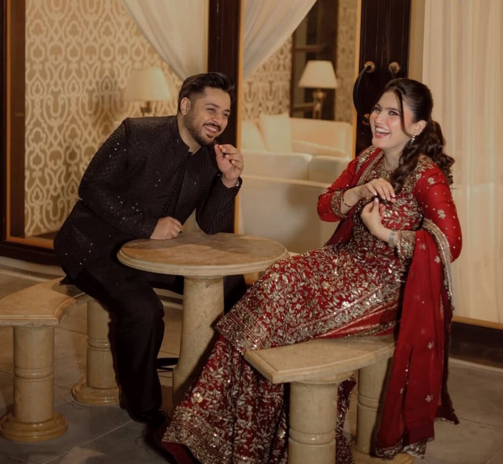 رابیکا خان اور حسین ٹیرین سلامی کی تفصیلات رابیکا خان اور حسین ٹیرین سلامی کی تفصیلات