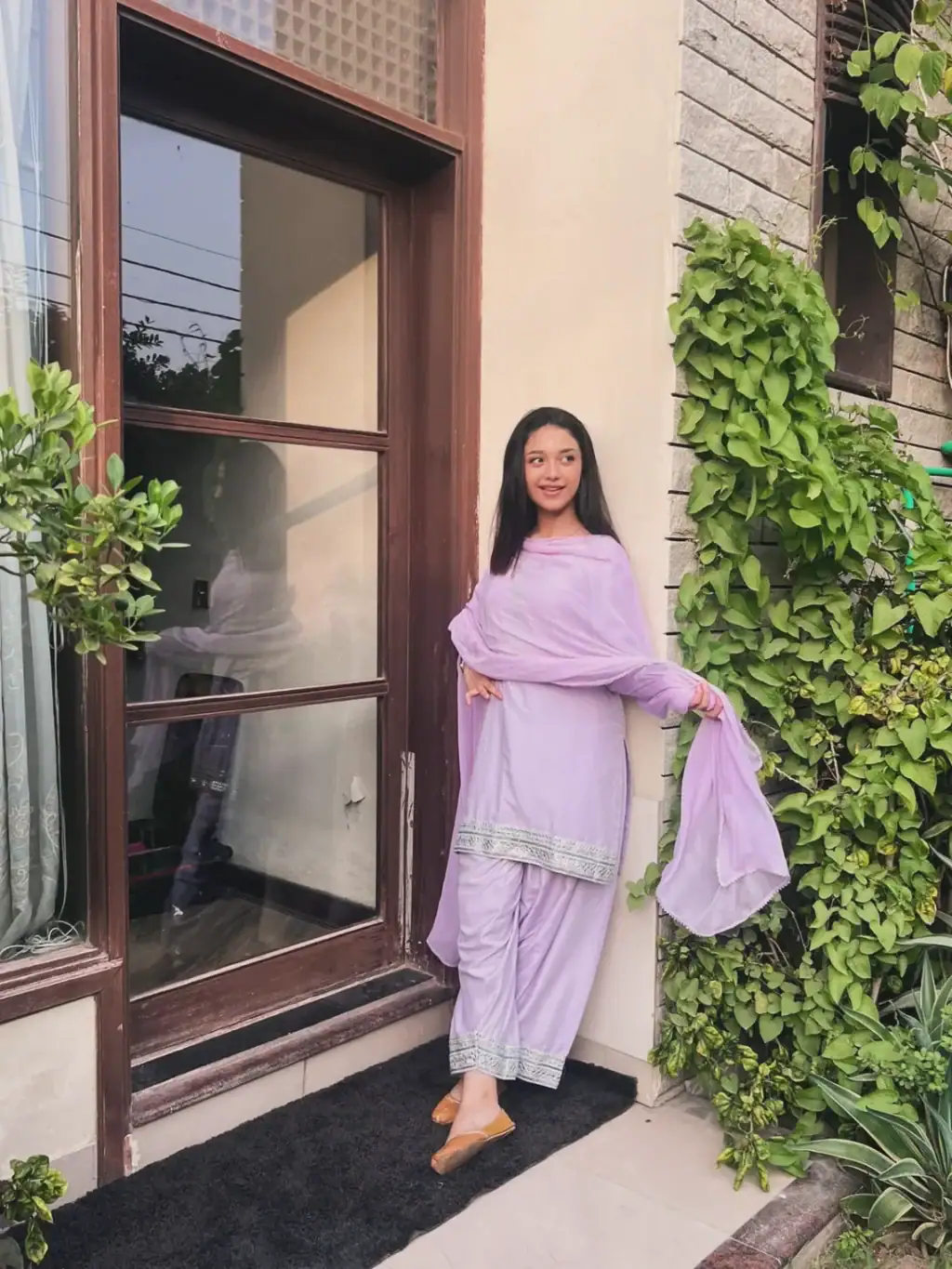 پاکستانی ڈراموں میں 10 نئے بقایا اداکار 2025 پاکستانی ڈراموں 2025 میں نئے بقایا اداکار