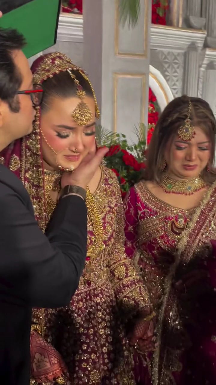 رابیکا خان جذباتی روخستی ویڈیوز