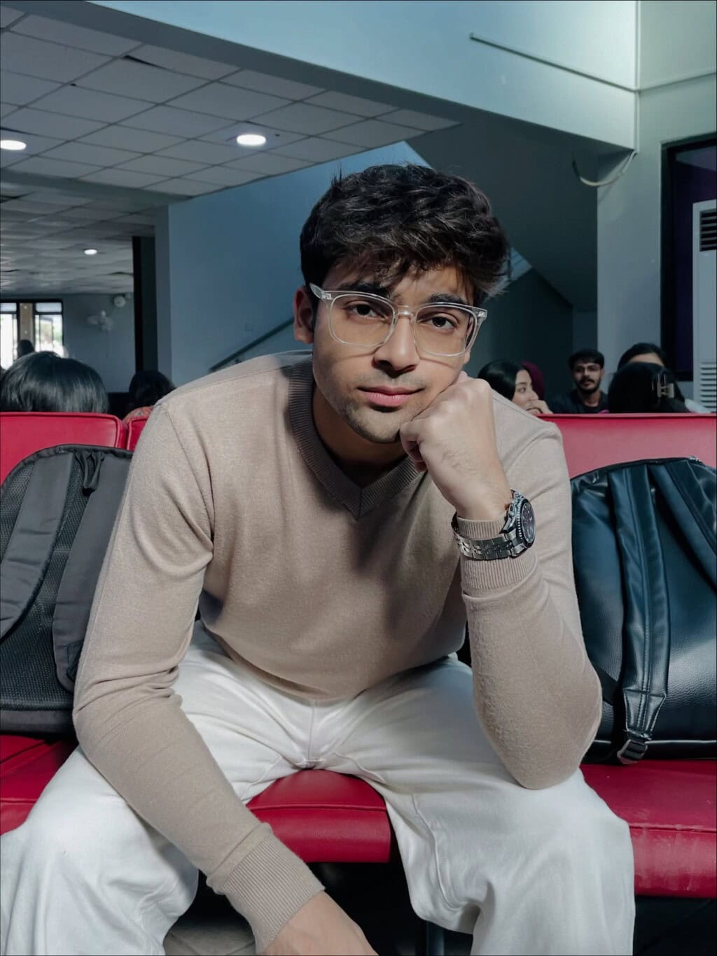 پاکستانی ڈراموں میں 10 نئے بقایا اداکار 2025 پاکستانی ڈراموں 2025 میں نئے بقایا اداکار