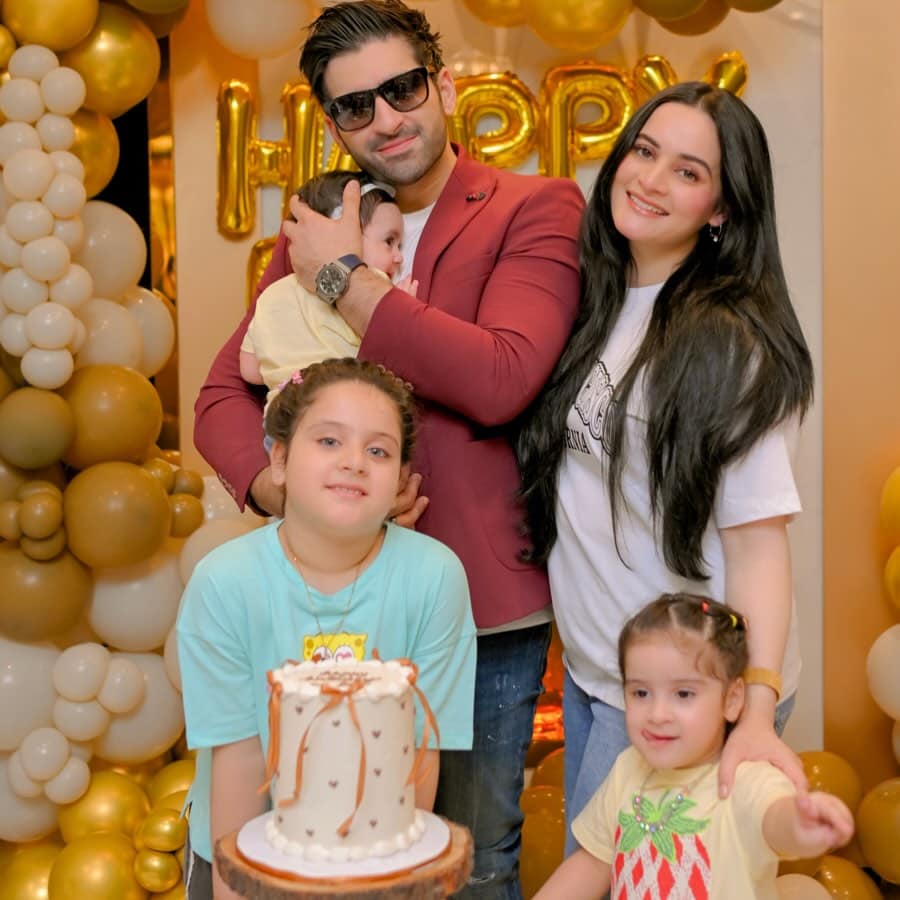 ایمن خان نے منیب بٹ کی سالگرہ منائی