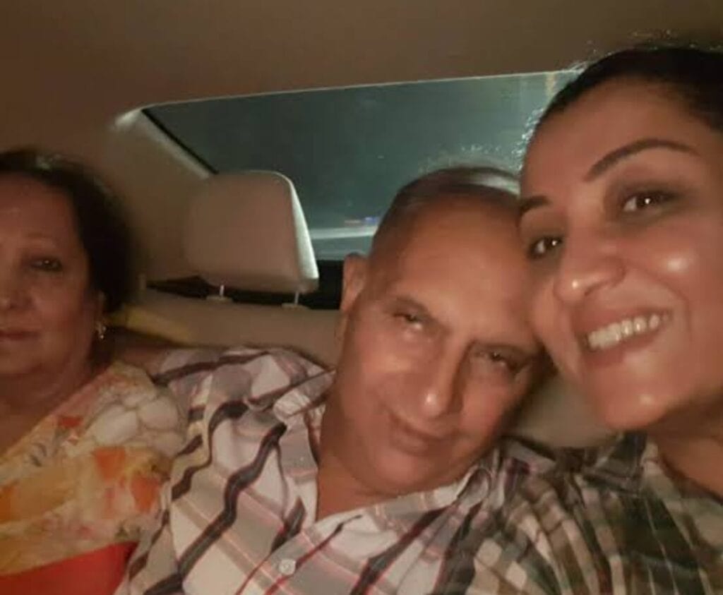 نادیہ افگن کے والد نے پیشین گوئی کر دی کہ ان کی شادی نہیں ہو گی۔