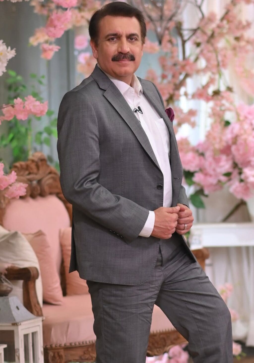 شیدائی کاسٹ، شیڈول اور ٹائمنگ