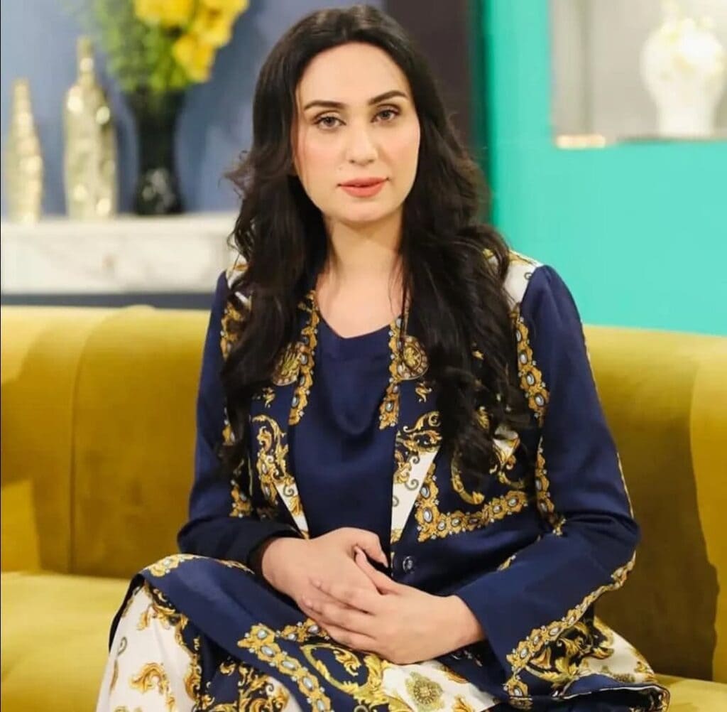 دیدار نے معافی مانگنے سے انکار کر دیا، مزید ریشم کو بے نقاب کر دیا۔