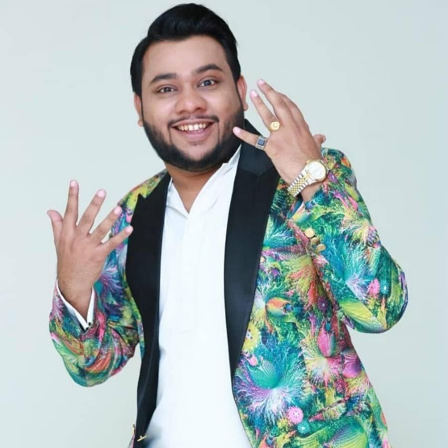بہروز سبزواری نے متنازعہ پوڈ کاسٹروں کی آمدنی بتا دی۔