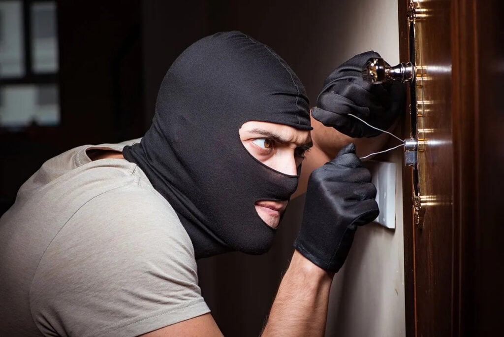 سجاد علی کا انڈین نیشنلٹی آفیسر کو زبردست جواب