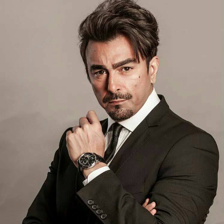 میرا کا دعویٰ ہے کہ شان شاہد ایس آر کے سے بڑے ہیں۔