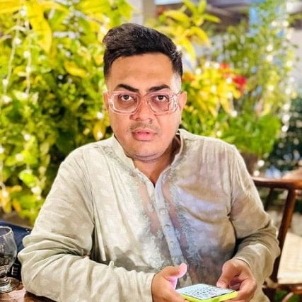 رانا آصف نے ریمپ واک کی سیاہ حقیقت بتا دی۔