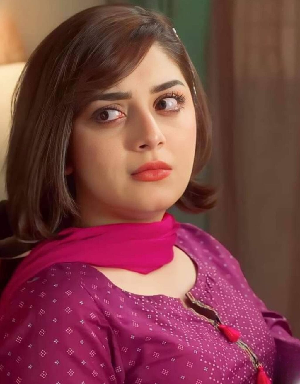 علیزے شاہ نے چھوٹے بال کٹوانے والی اداکارہ کا مذاق اڑایا