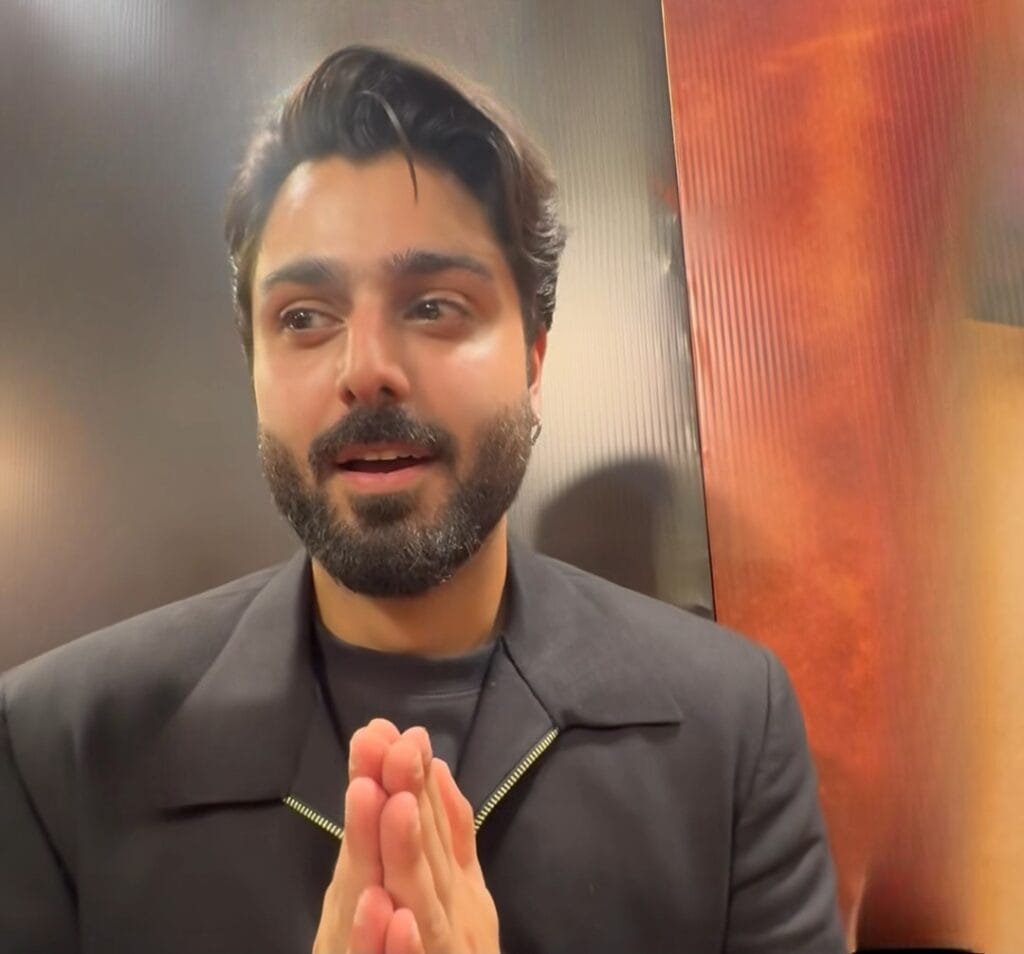 ڈرامے کی کامیابی پر غلام بشاہ سندری کاسٹ