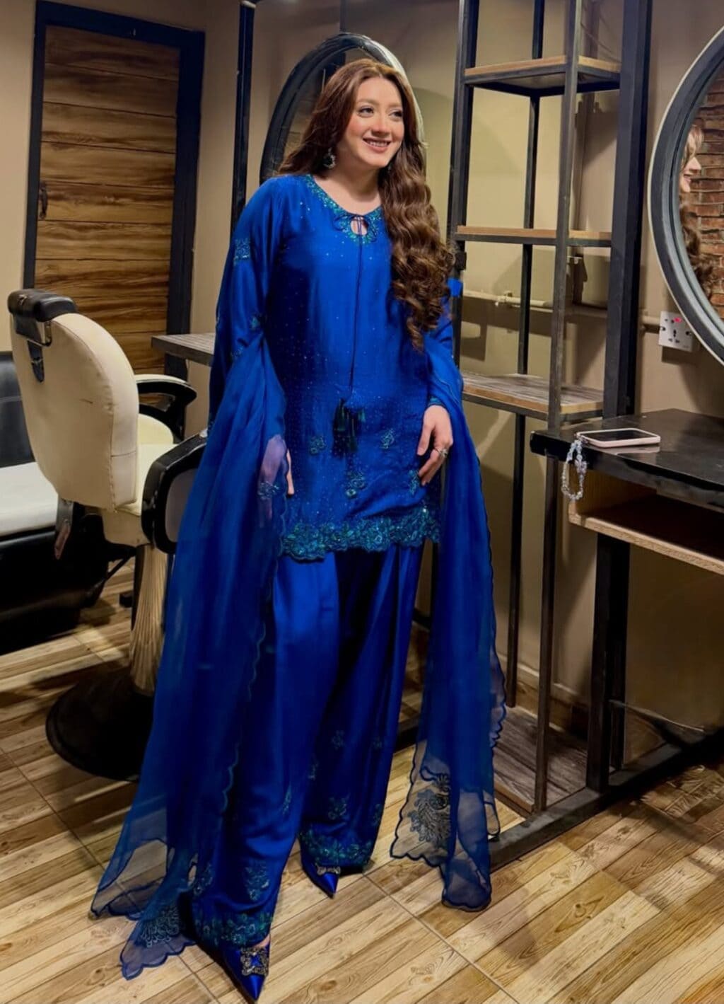 ثاقب چدھڑ نے نئی ویڈیو میں مومنہ اقبال کے الزامات کا جواب دیا۔