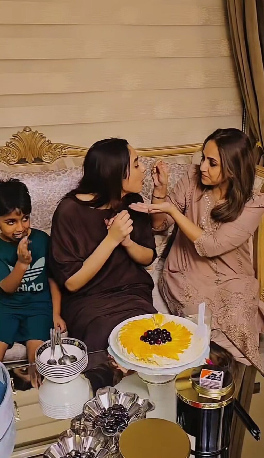 نادیہ خان نے بیٹی علیزہ کی سالگرہ پر خوبصورت ریل شیئر کی۔