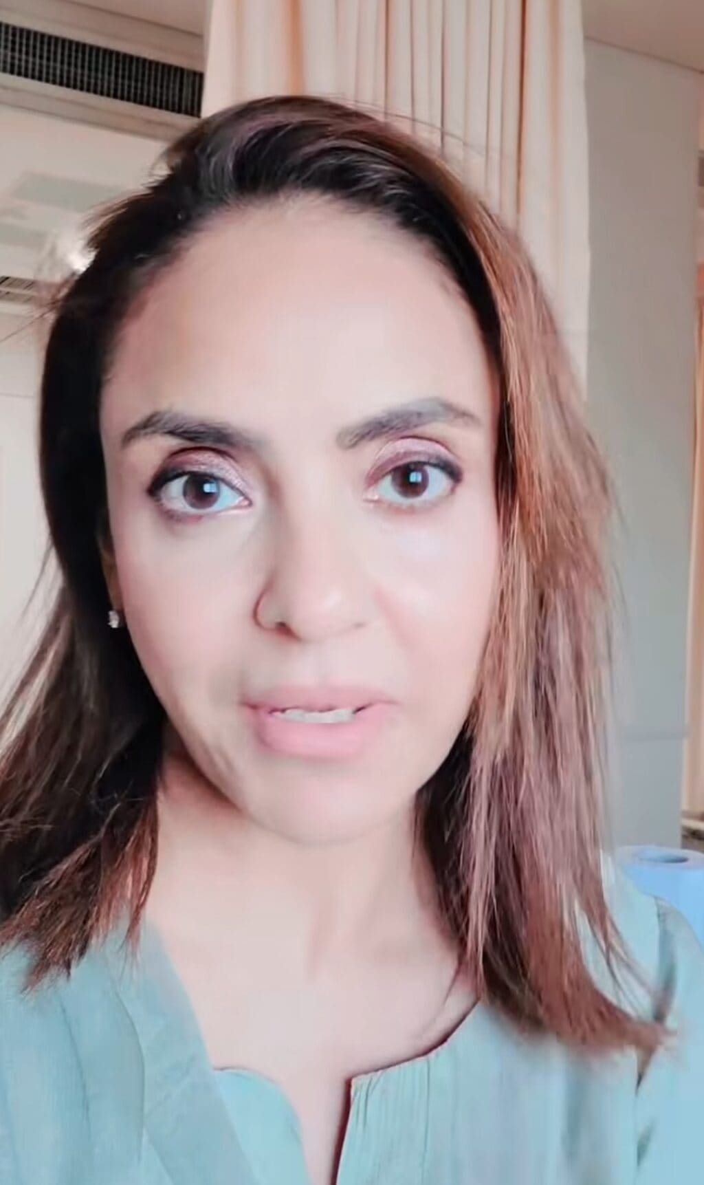 نادیہ خان کی عید پر فیملی کے ساتھ نہ ہونے کی افسوسناک وجہ