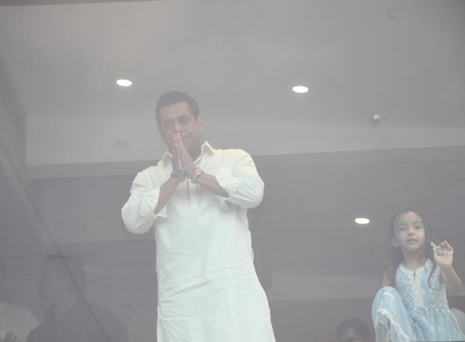 رجب بٹ کا سلمان خان سے موازنہ