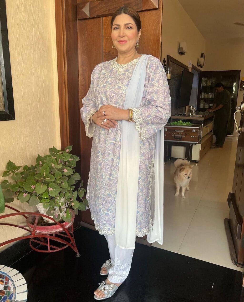 شگفتہ اعجاز نے لوگوں پر زور دیا کہ وہ دوسروں کی زندگیوں میں مداخلت بند کریں۔