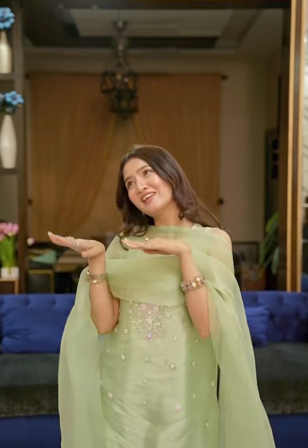 بالی ووڈ گانے پر سسٹرولوجی فیملی کے عید ڈانس پر تنقید