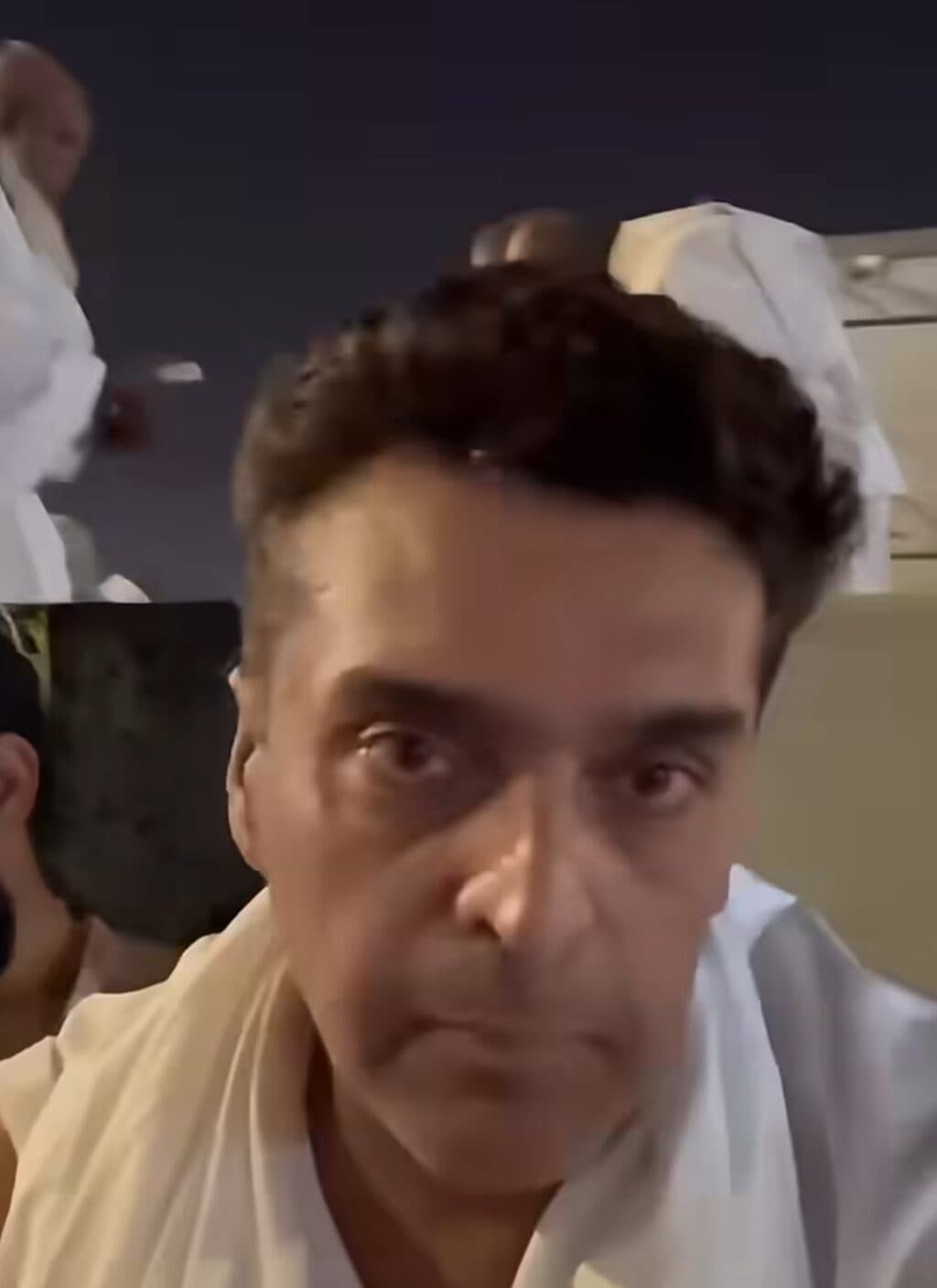 حج ریلیوں پر وسیم اکرم اور گروپ کا شدید ردعمل