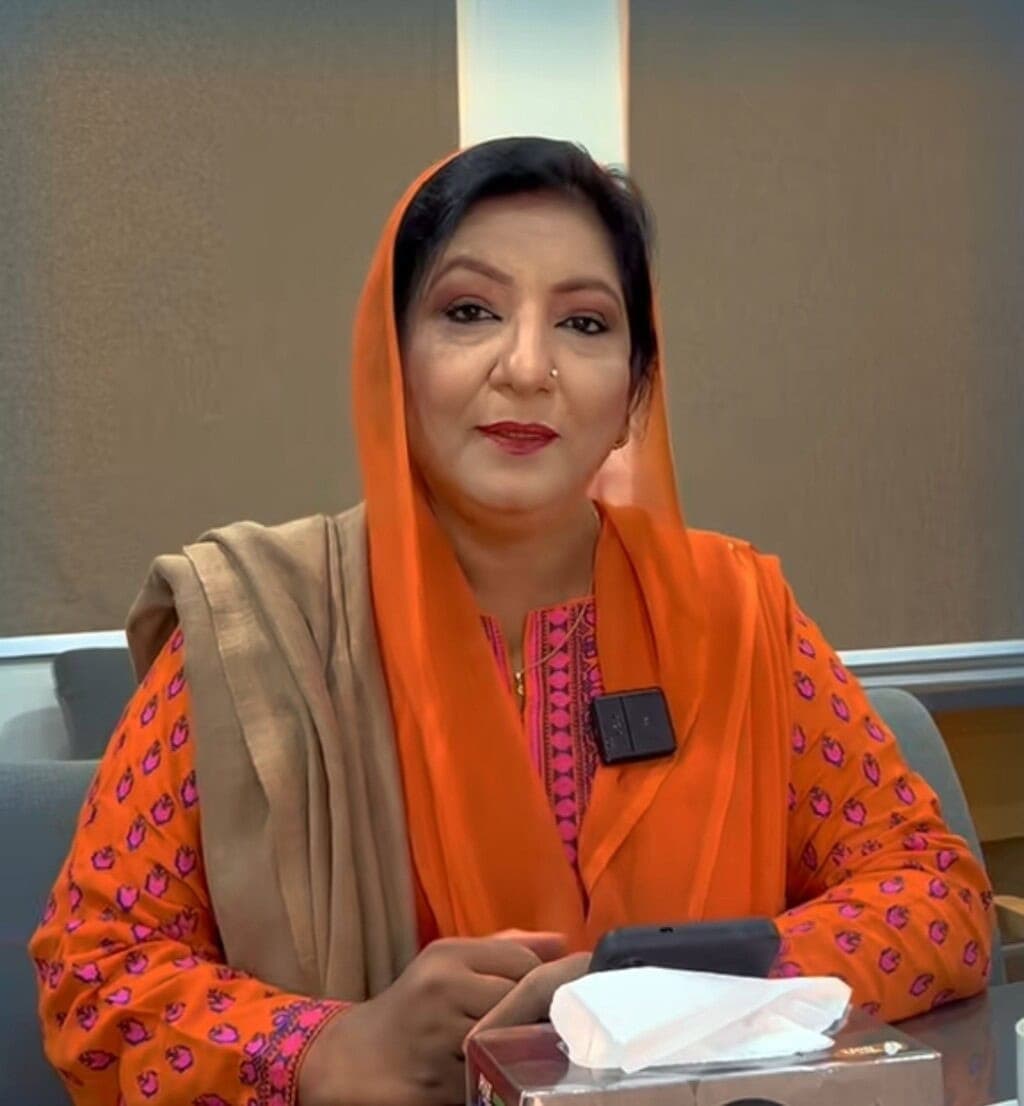 خوفناک رنگت کا سامنا کرنے پر عشرت فاطمہ