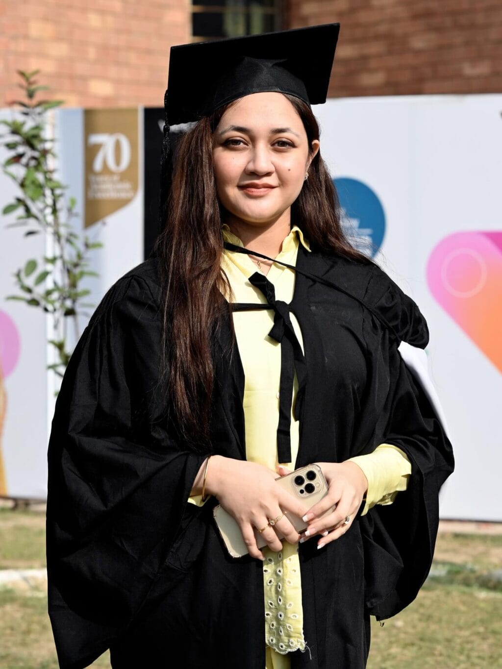 رجب بٹ کی والدہ نے ایمان کے تنازع پر اپنا ساتھ دیا۔