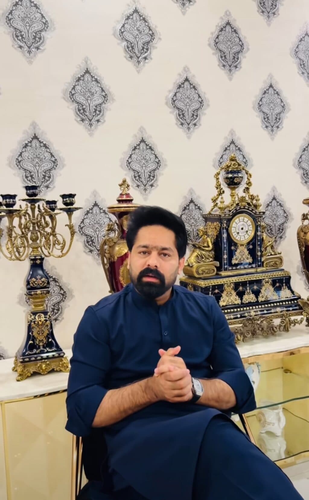 ثاقب چدھڑ نے نئی ویڈیو میں مومنہ اقبال کے الزامات کا جواب دیا۔