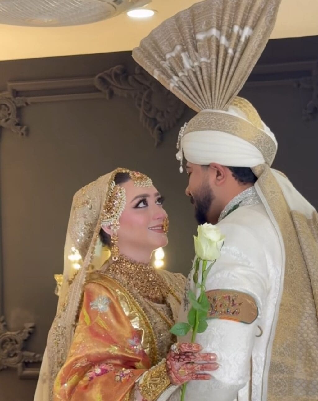 مومنہ اقبال اور حمزہ حبیب کا نکاح فوٹو شوٹ