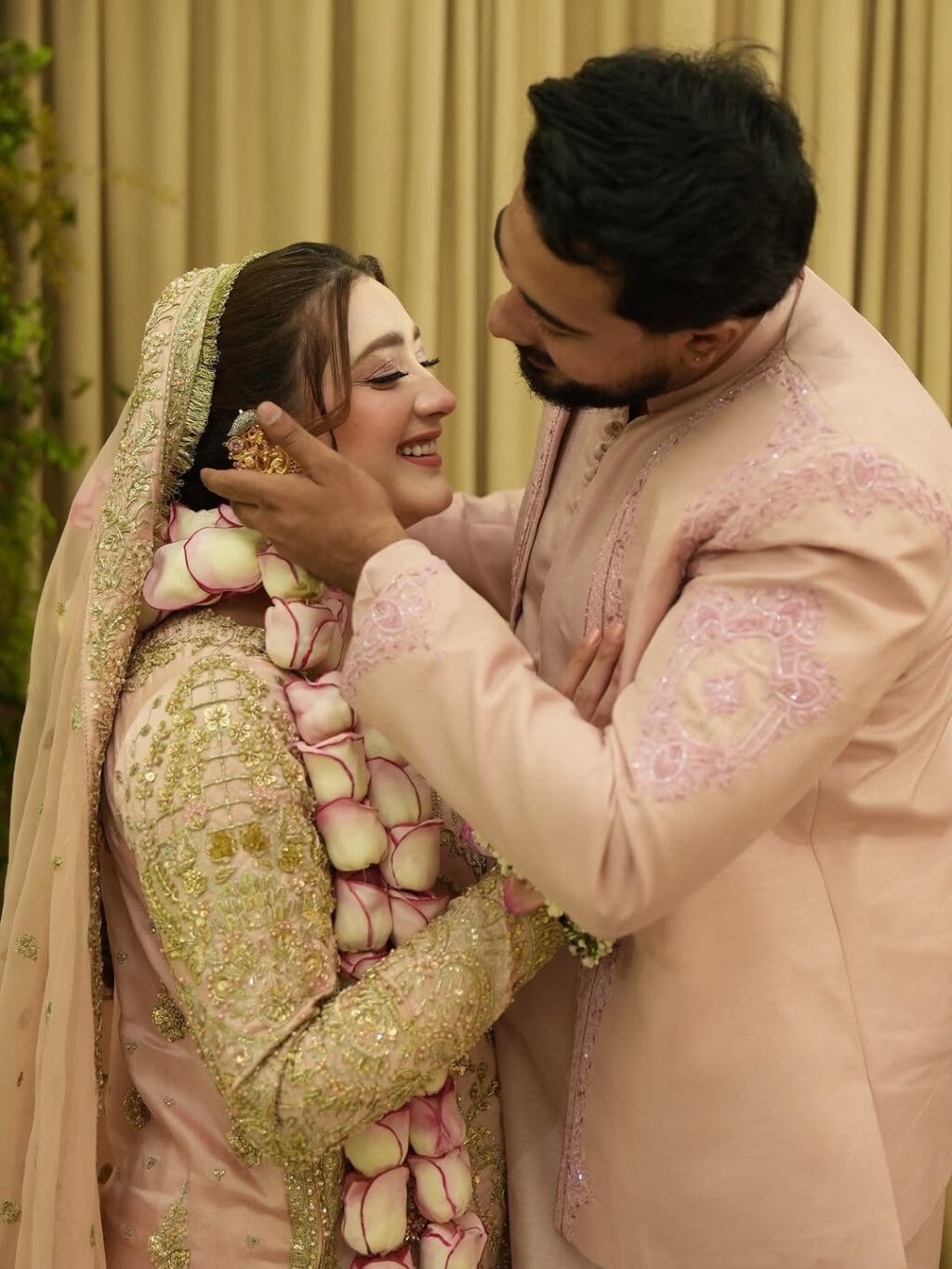 مومنہ اقبال ایچ ڈی دعائے خیر پکچرز