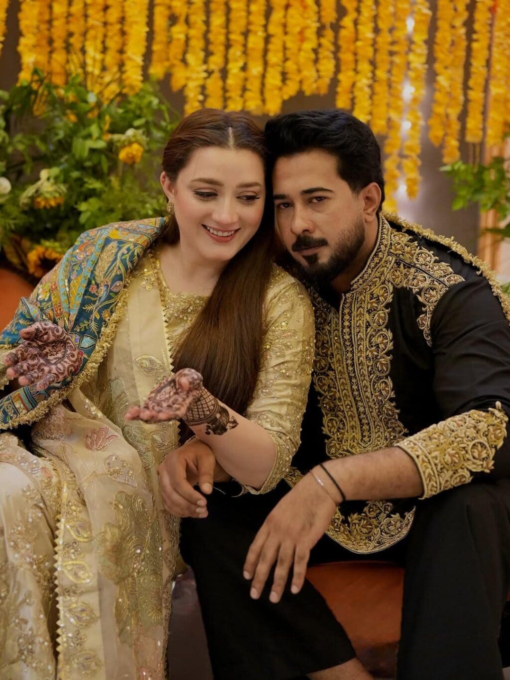 مومنہ اقبال کے شوہر کون ہیں؟
