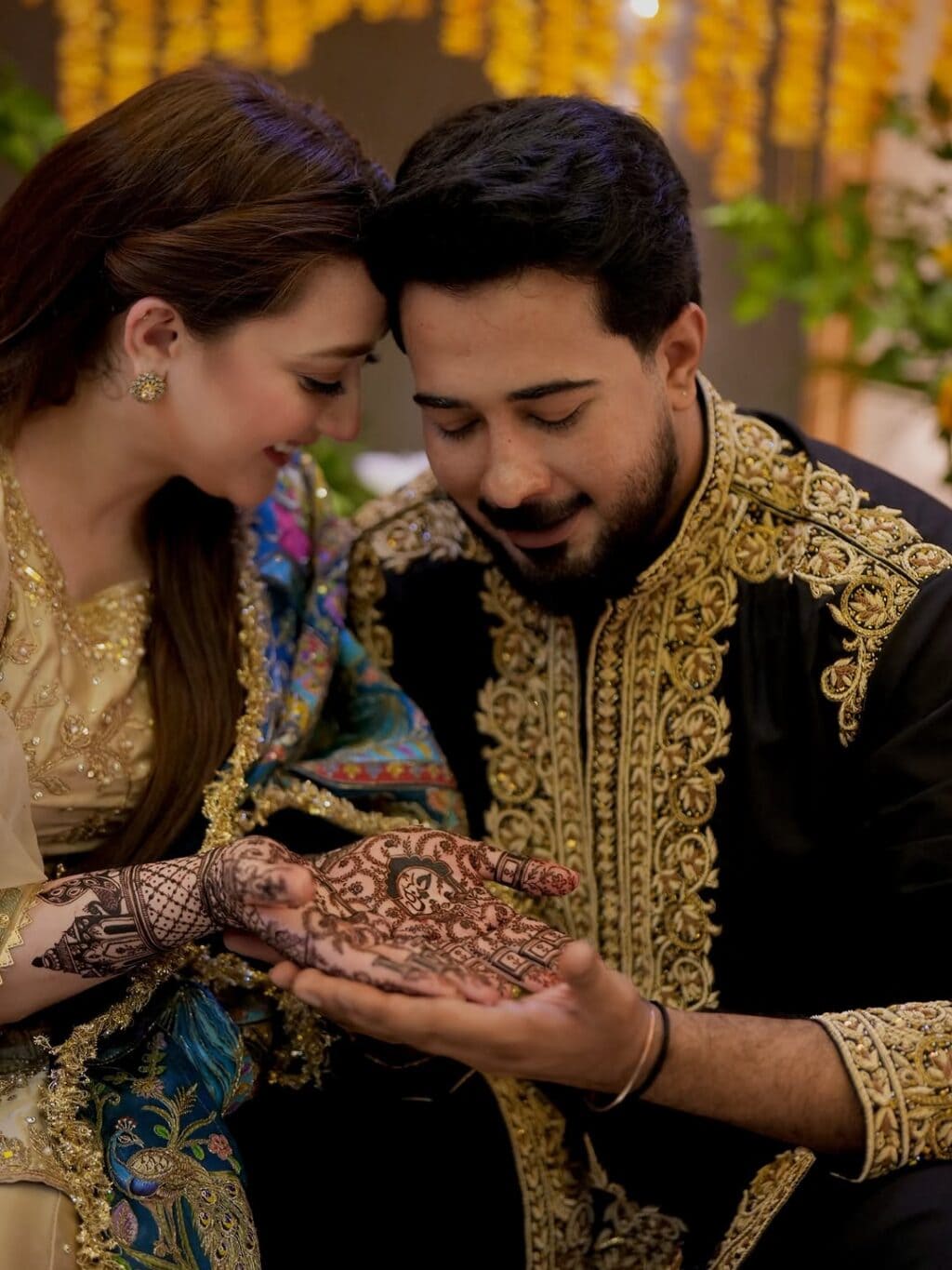 مہندی لگائی تقریب سے مومنہ اقبال ایچ ڈی پکچرز