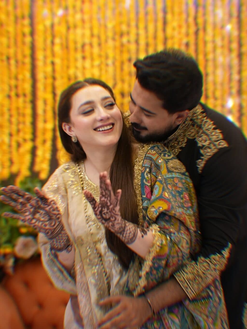 مہندی لگائی تقریب سے مومنہ اقبال ایچ ڈی پکچرز