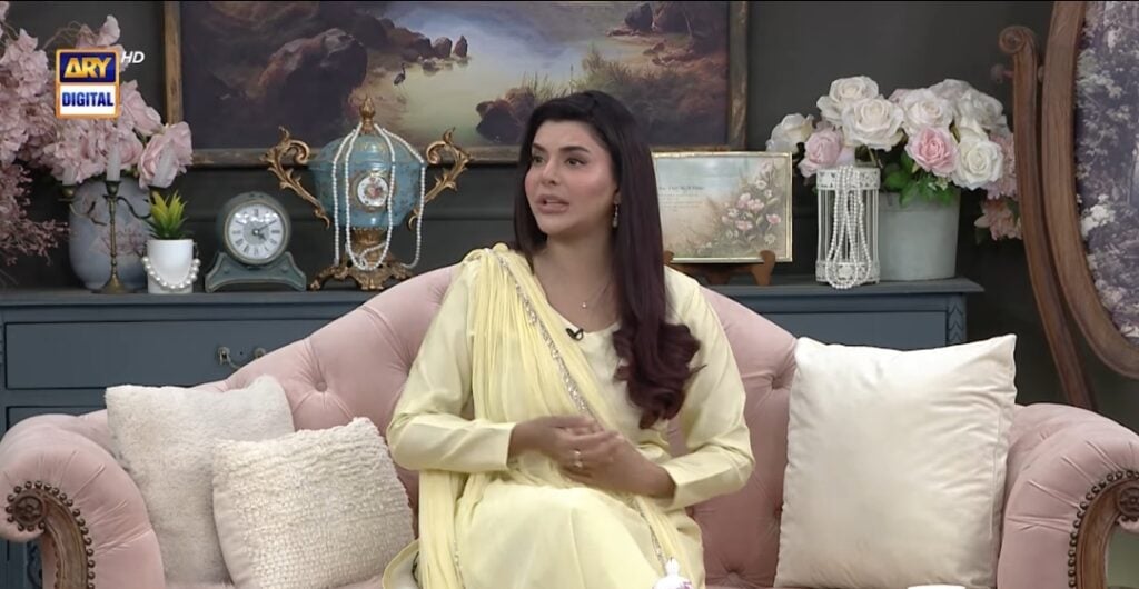 ندا یاسر ماں کی موت کے بعد بہنوں کے ساتھ اپنے بندھن پر